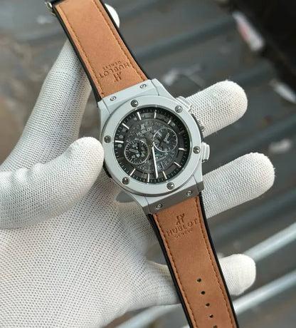 Luxury Men's Quartz Chronograph Style Watch – Premium Silicone & Leather Strap